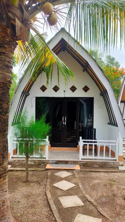 Meno Lodge Gili Meno Exterior photo