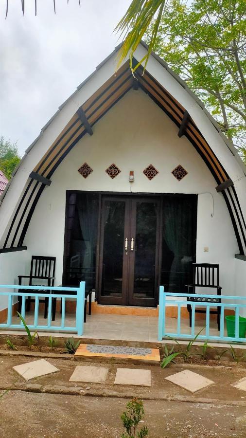 Meno Lodge Gili Meno Exterior photo